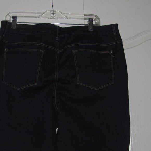 CHICO’S So Slimming Girlfriend Ankle Dark Wash Jeans Size 2.5 (US 14) - Picture 4 of 7